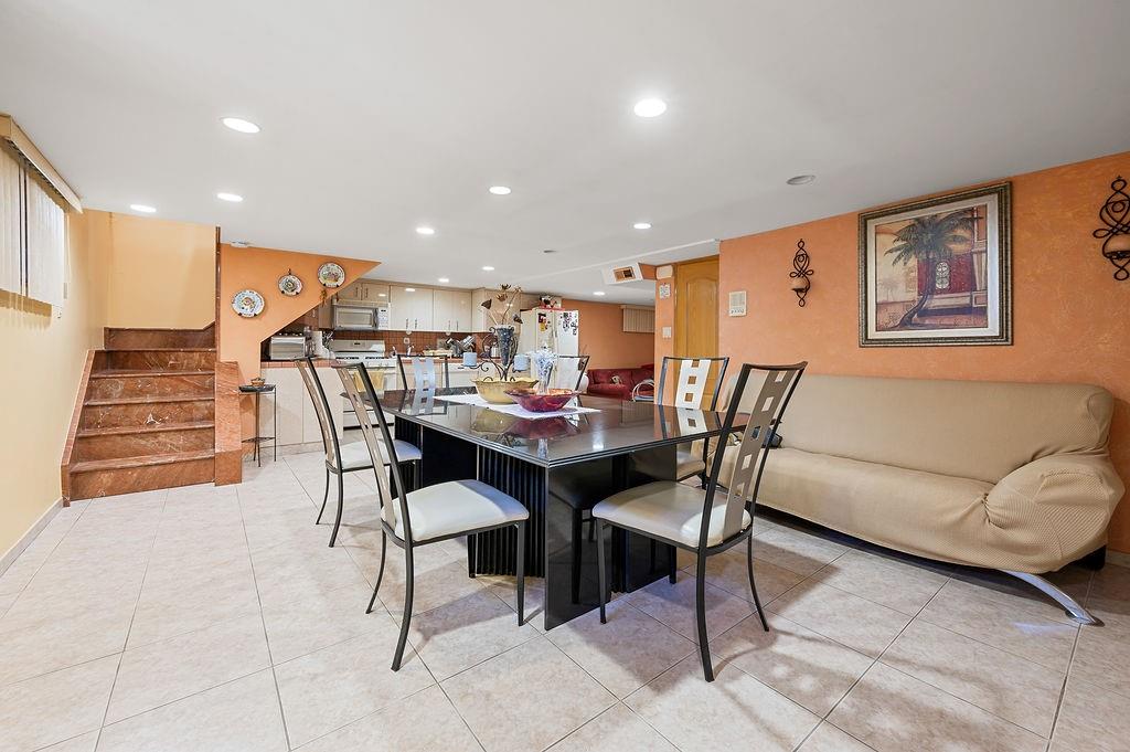 7325 14th Avenue Bensonhurst Brooklyn NY 11228