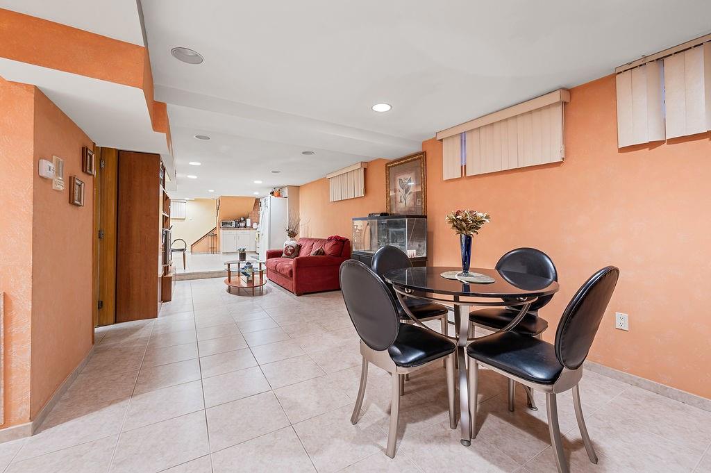7325 14th Avenue Bensonhurst Brooklyn NY 11228
