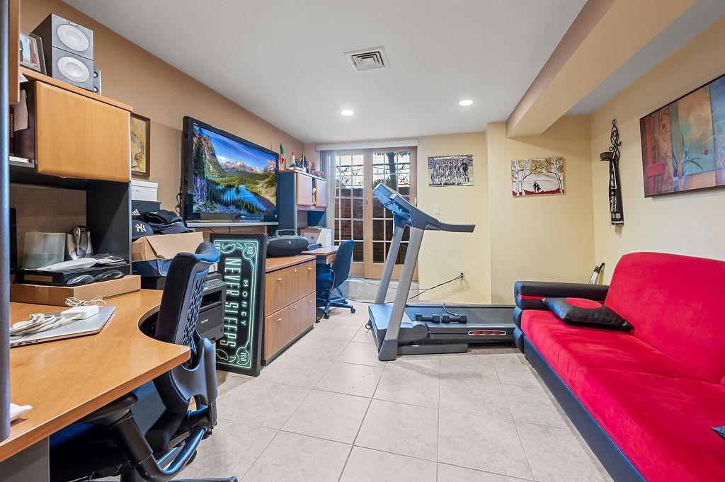 7325 14th Avenue Bensonhurst Brooklyn NY 11228