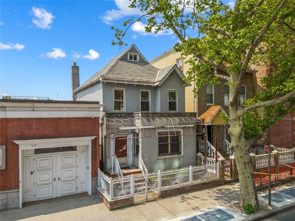 106 Pennsylvania Avenue East New York Brooklyn NY 11207