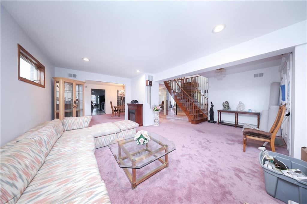 57 Speedwell Avenue Bulls Head Staten Island NY 10314