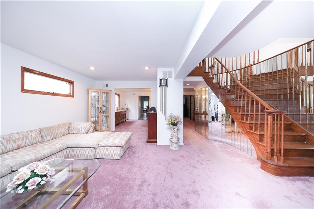57 Speedwell Avenue Bulls Head Staten Island NY 10314