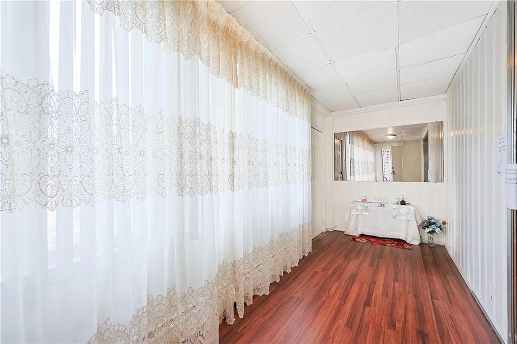 19512 McLaughlin Avenue Jamaica Estates Holliswood NY 11423