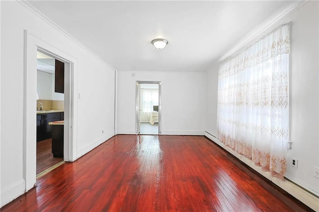 19512 McLaughlin Avenue Jamaica Estates Holliswood NY 11423