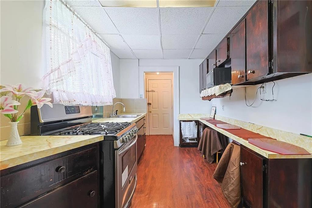 19512 McLaughlin Avenue Jamaica Estates Holliswood NY 11423