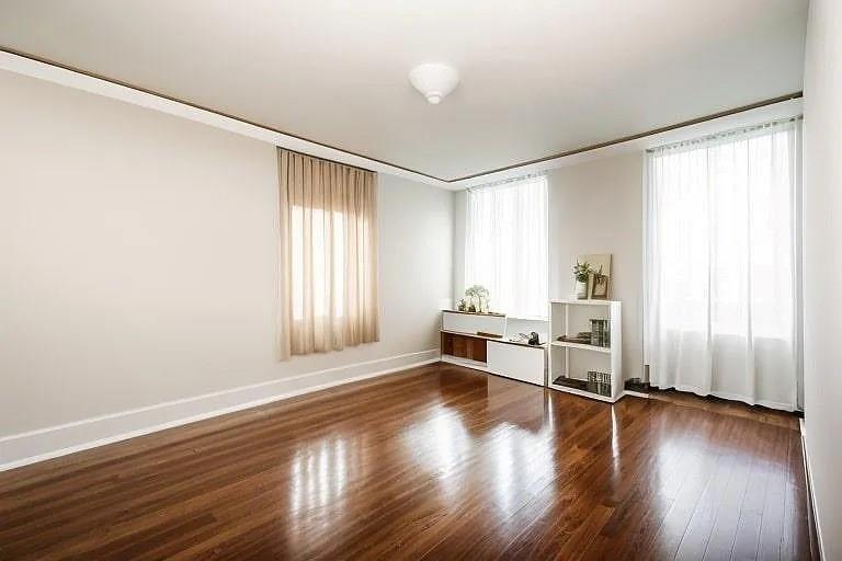 19512 McLaughlin Avenue Jamaica Estates Holliswood NY 11423