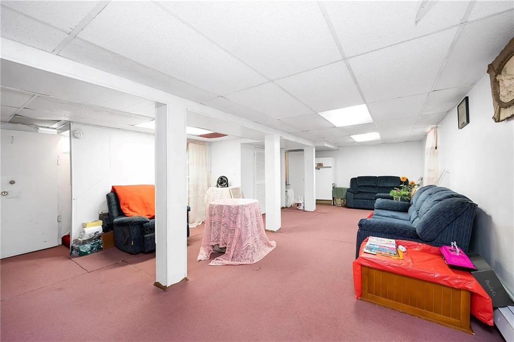 19512 McLaughlin Avenue Jamaica Estates Holliswood NY 11423