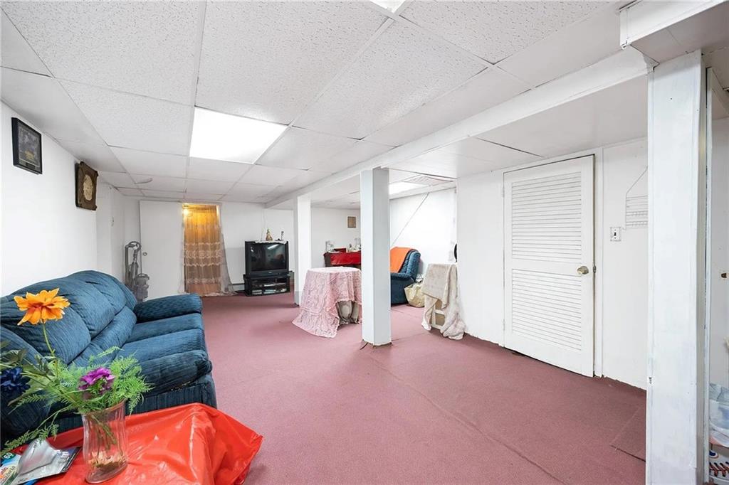19512 McLaughlin Avenue Jamaica Estates Holliswood NY 11423