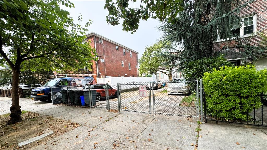 21-28 72nd Street East Elmhurst Queens NY 11370