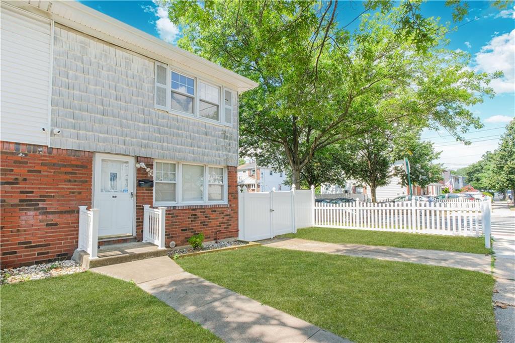 194 Tysens Lane New Dorp Staten Island NY 10306