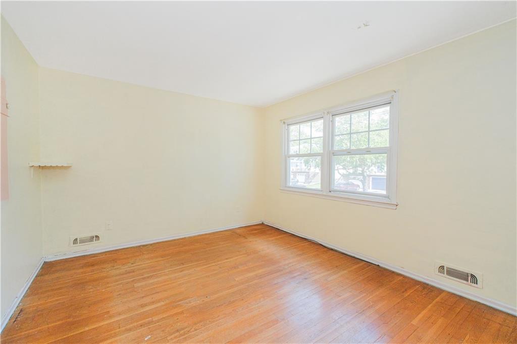 194 Tysens Lane New Dorp Staten Island NY 10306