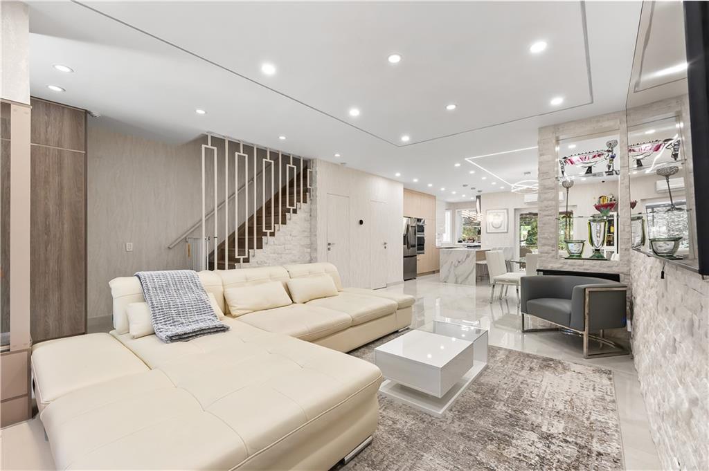 149 Pembroke Street Manhattan Beach Brooklyn NY 11235