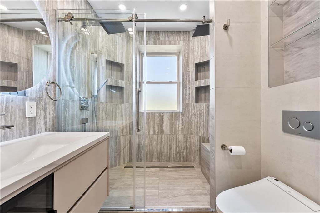 149 Pembroke Street Manhattan Beach Brooklyn NY 11235