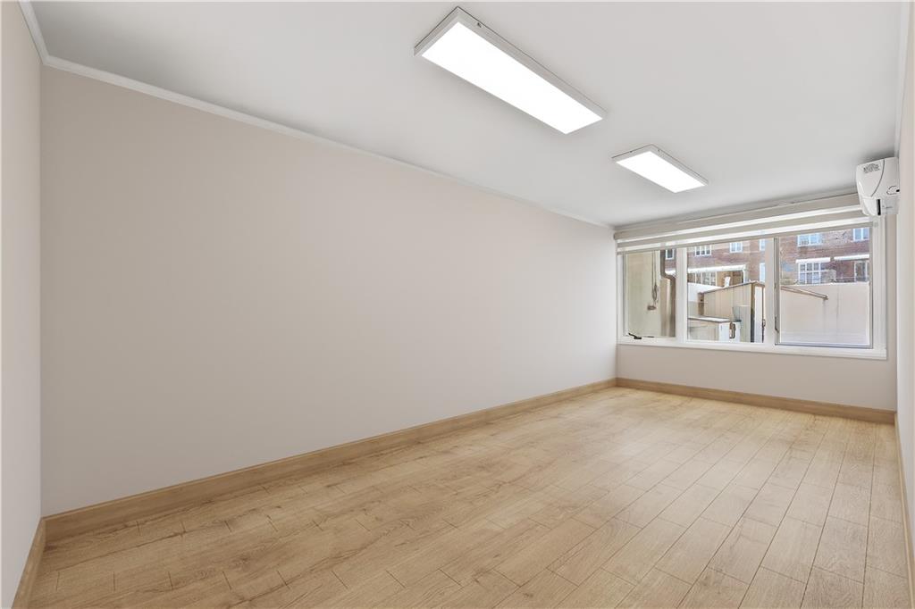 149 Pembroke Street Manhattan Beach Brooklyn NY 11235