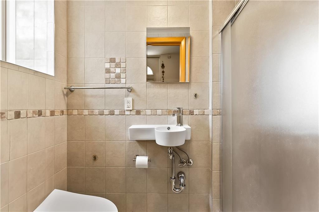 149 Pembroke Street Manhattan Beach Brooklyn NY 11235