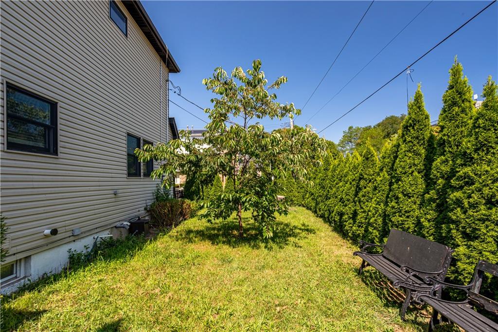 84 Stobe Avenue Dongan Hills Staten Island NY 10306