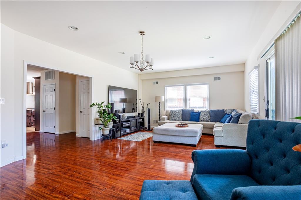 84 Stobe Avenue Dongan Hills Staten Island NY 10306