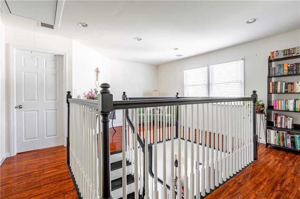 84 Stobe Avenue Dongan Hills Staten Island NY 10306