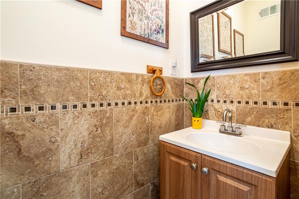 84 Stobe Avenue Dongan Hills Staten Island NY 10306