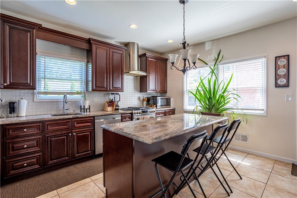 84 Stobe Avenue Dongan Hills Staten Island NY 10306