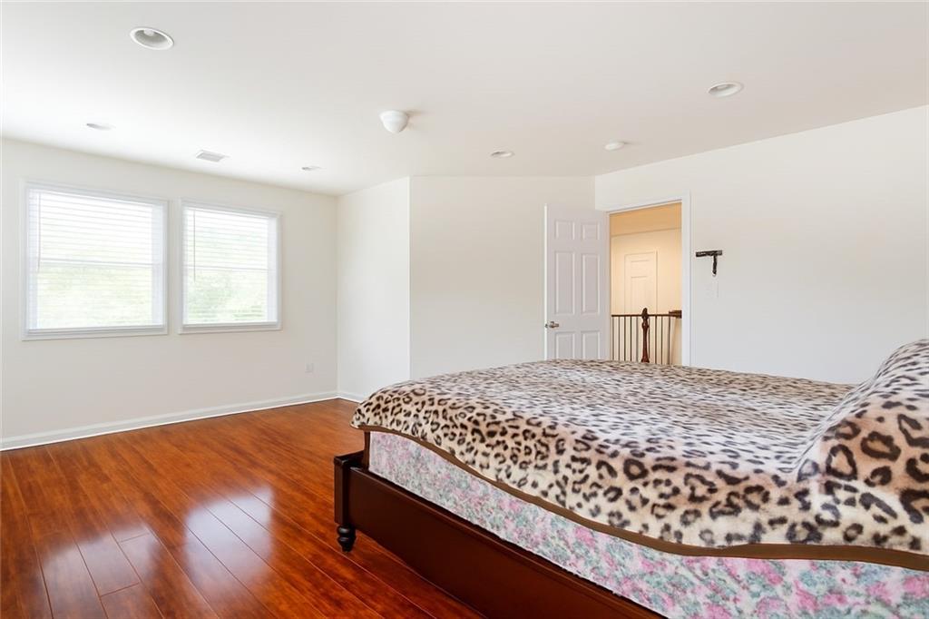 84 Stobe Avenue Dongan Hills Staten Island NY 10306