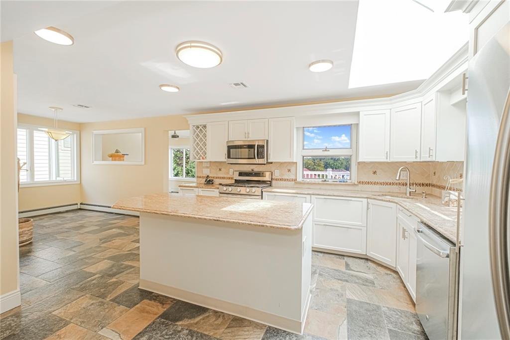 5434 Amboy Road Huguenot State Island NY 10312