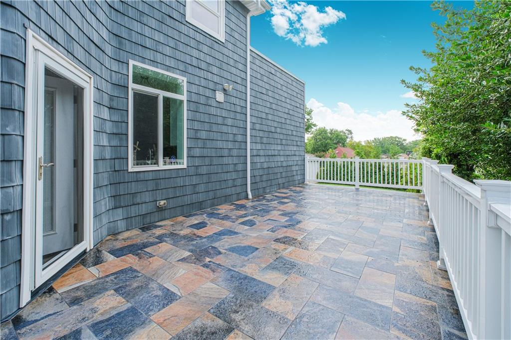 5434 Amboy Road Huguenot State Island NY 10312