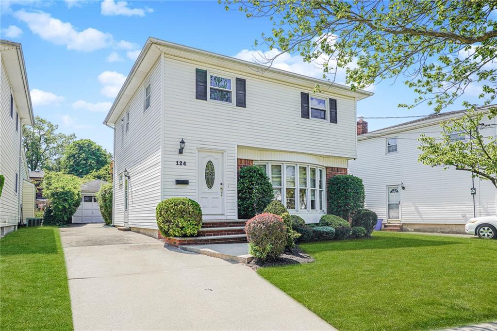 124 Barbara Street Richmond Town Staten Island NY 10306