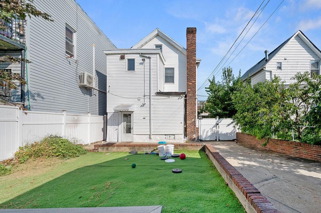 198 Bay 11th Street Bensonhurst Brooklyn NY 11228