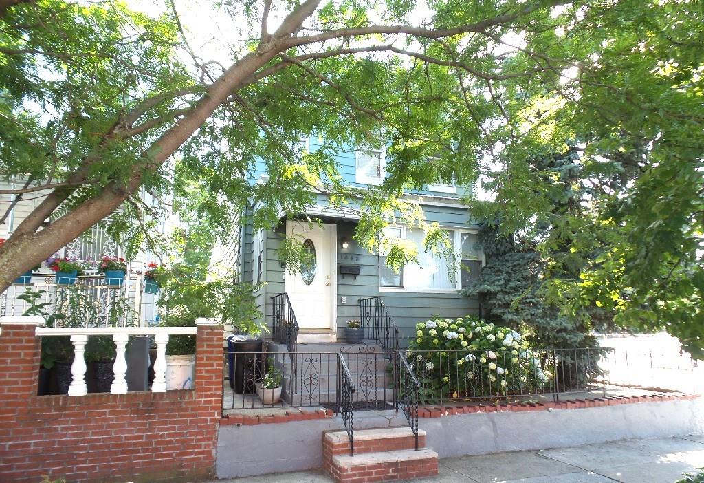 1048 East 98th Street Canarsie Brooklyn NY 11236