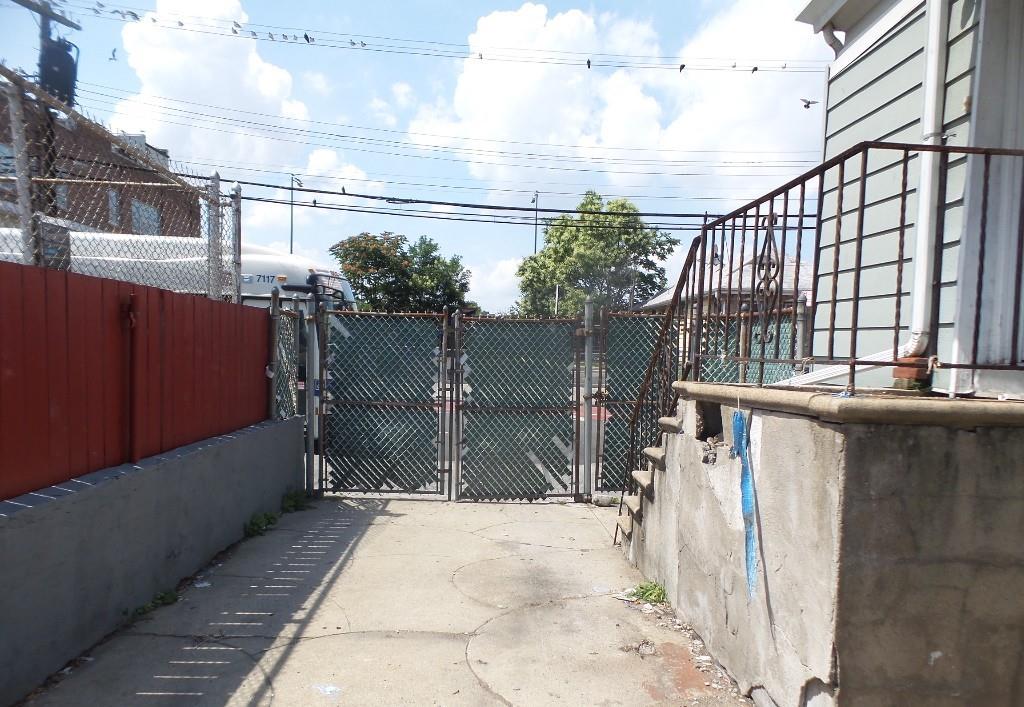 1048 East 98th Street Canarsie Brooklyn NY 11236