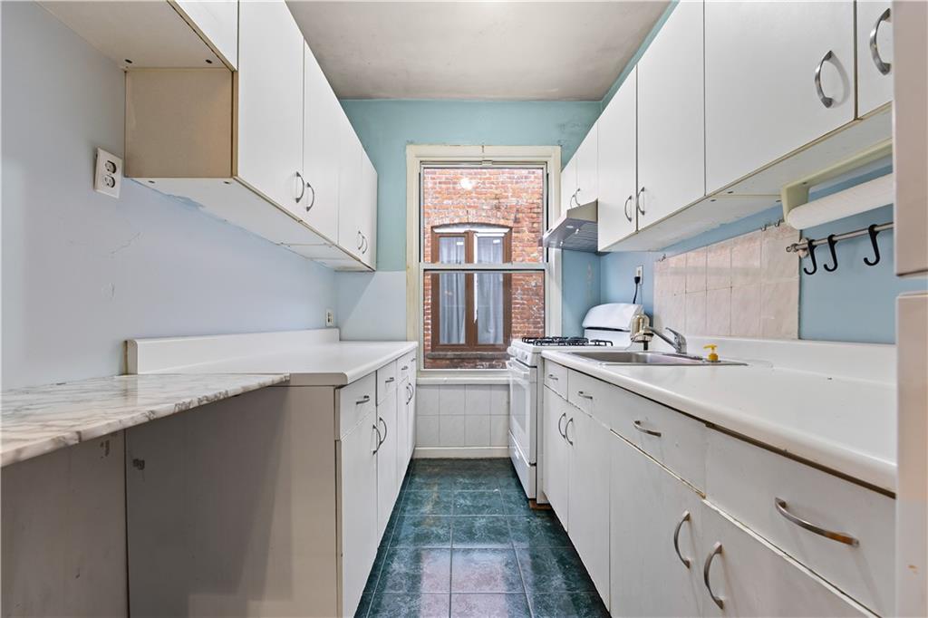 2418 East 23 Street Sheepshead Bay Brooklyn NY 11235