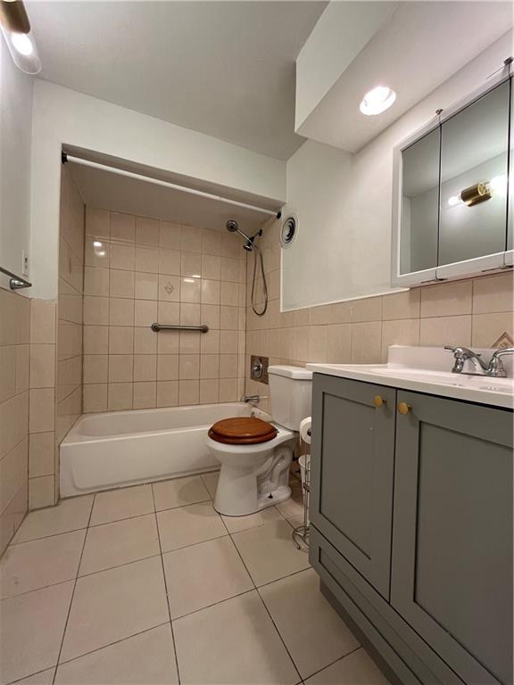 2077 East 54th Street Old Mill Basin Brooklyn NY 11234