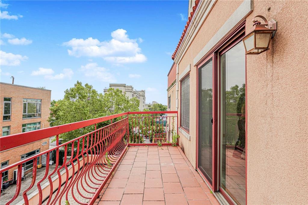 3165 Emmons Avenue Sheepshead Bay Brooklyn NY 11235