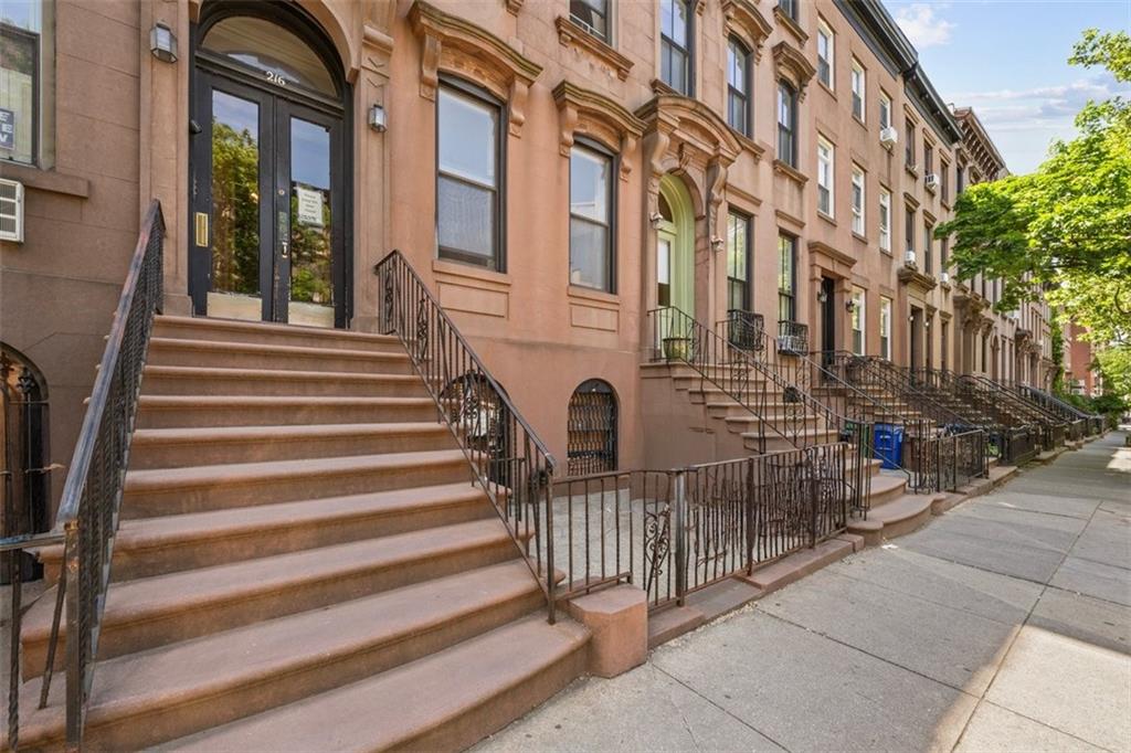 216 Union Street Carroll Gardens Brooklyn NY 11231