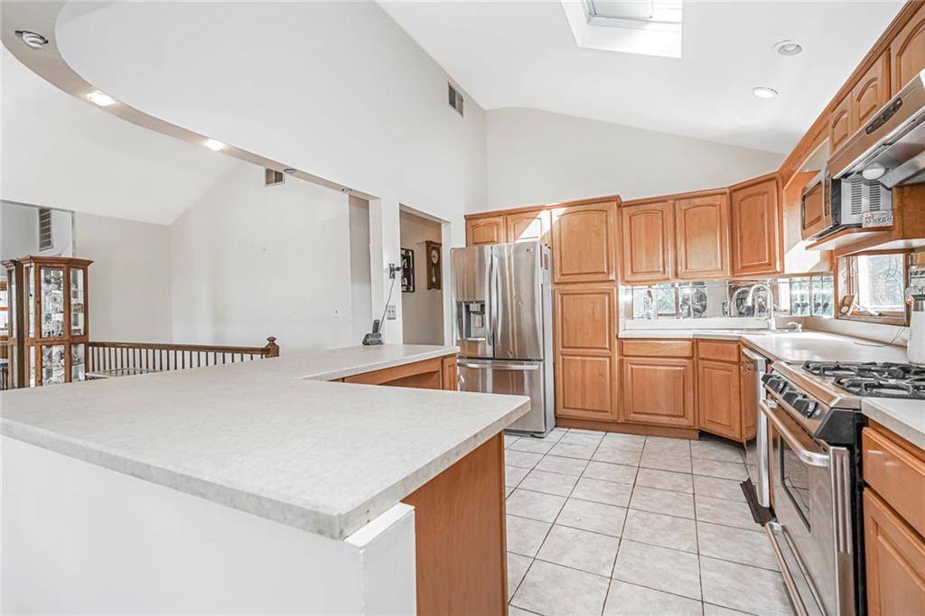76 Lucille Avenue Rossville Staten Island NY 10309