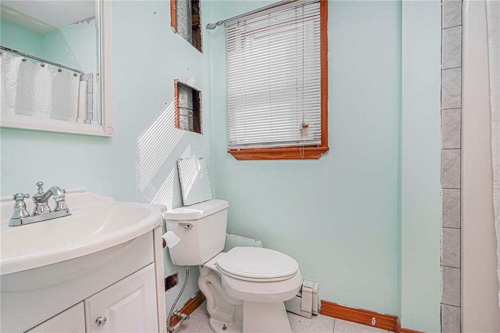 76 Lucille Avenue Rossville Staten Island NY 10309
