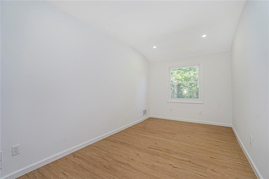 312 Grandview Avenue Mariner's Harbor Staten Island NY 10303