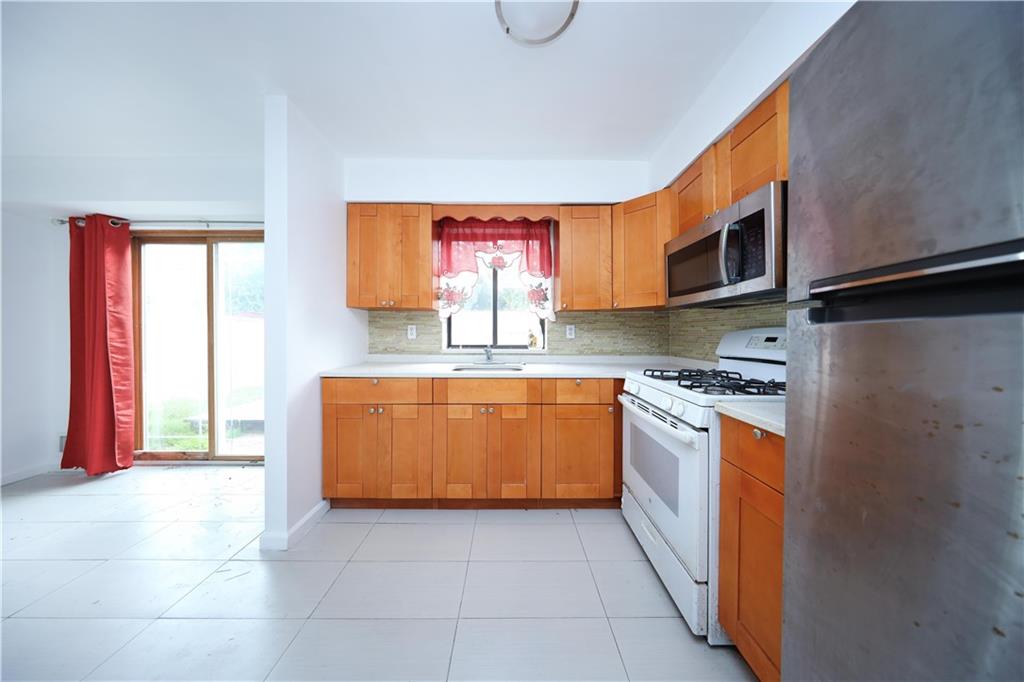 176 Arlington Place Mariner's Harbor Staten Island NY 10303