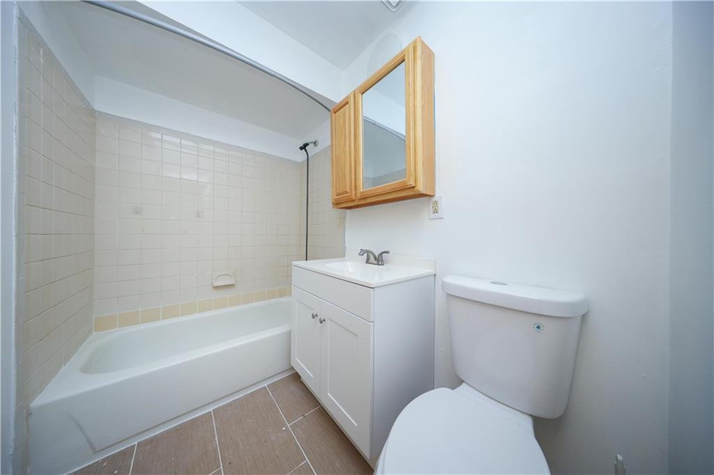 176 Arlington Place Mariner's Harbor Staten Island NY 10303