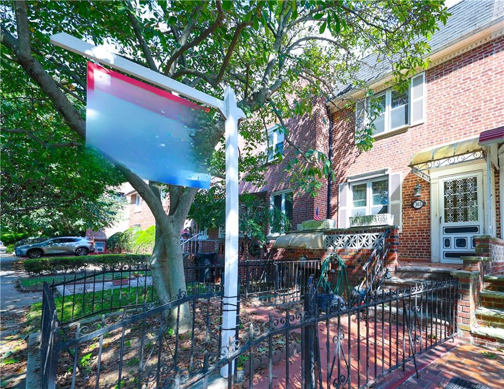 303 Bay 14th Street Bensonhurst Brooklyn NY 11214