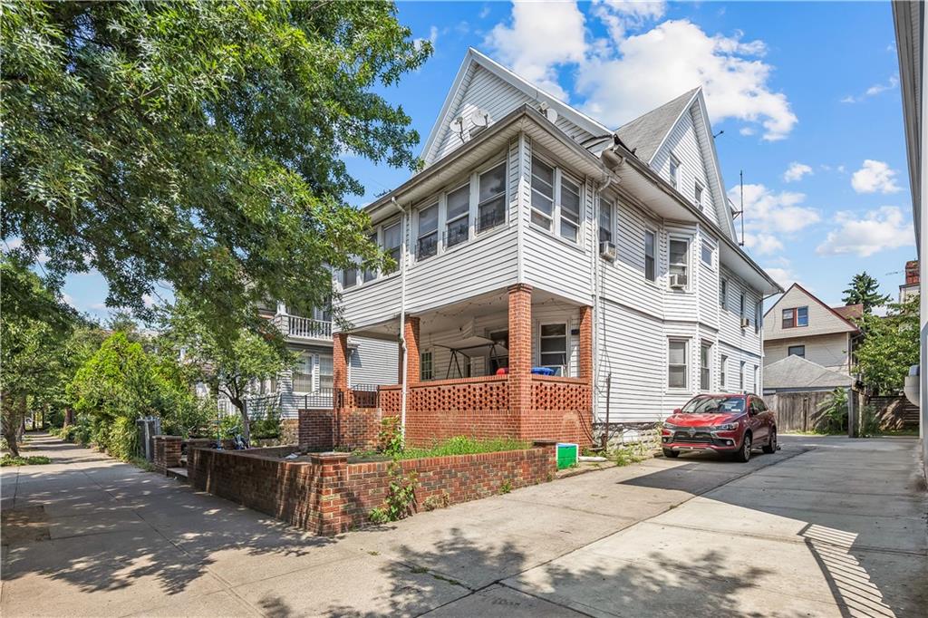 407 East 4th Street Kensington Brooklyn NY 11218