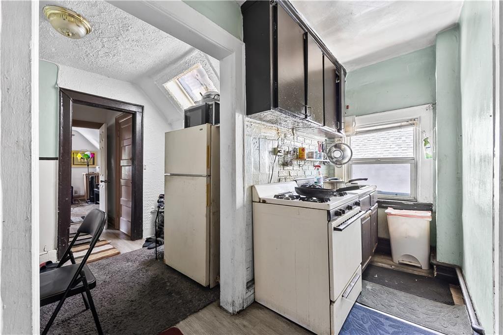 407 East 4th Street Kensington Brooklyn NY 11218