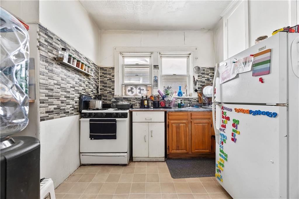 407 East 4th Street Kensington Brooklyn NY 11218