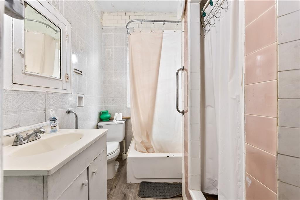 407 East 4th Street Kensington Brooklyn NY 11218