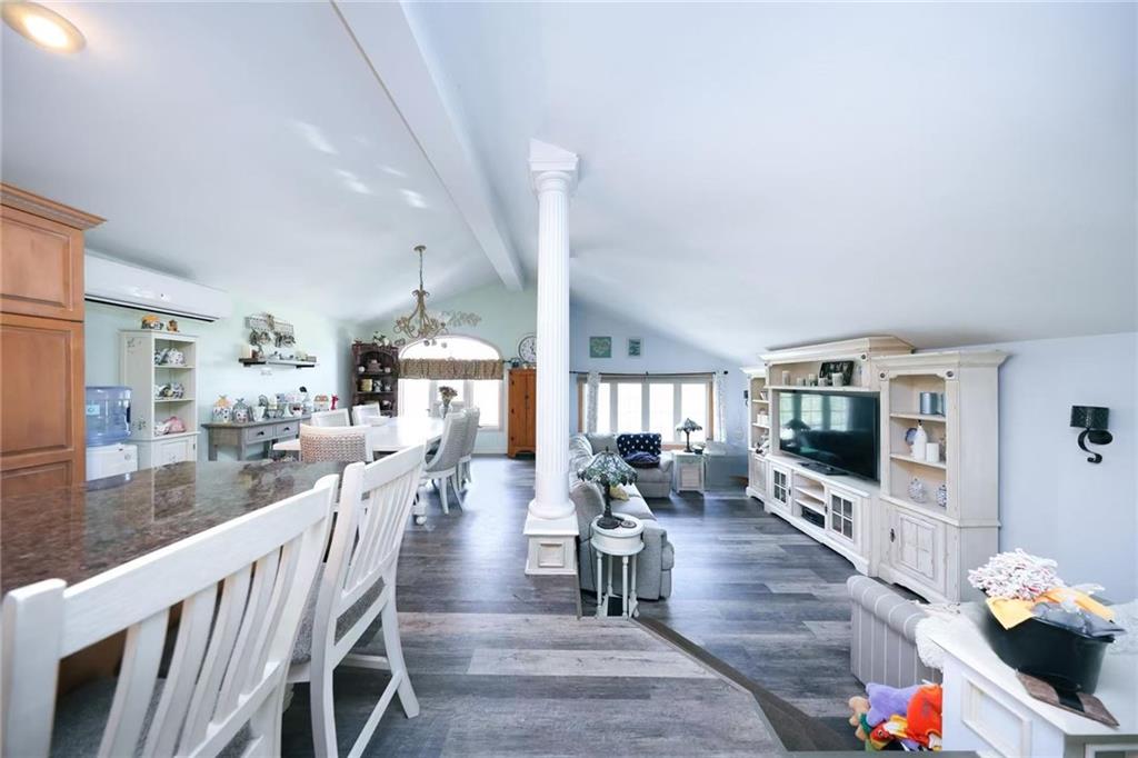 18 Taunton Street Bay Terrace Richmond NY 10306