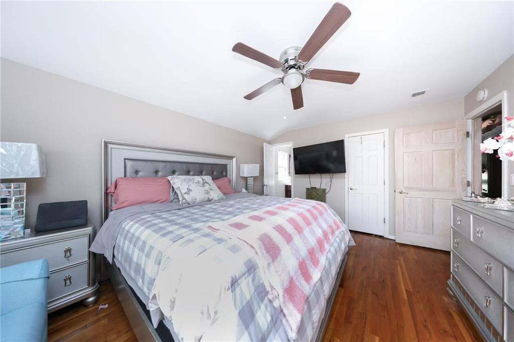 18 Taunton Street Bay Terrace Richmond NY 10306