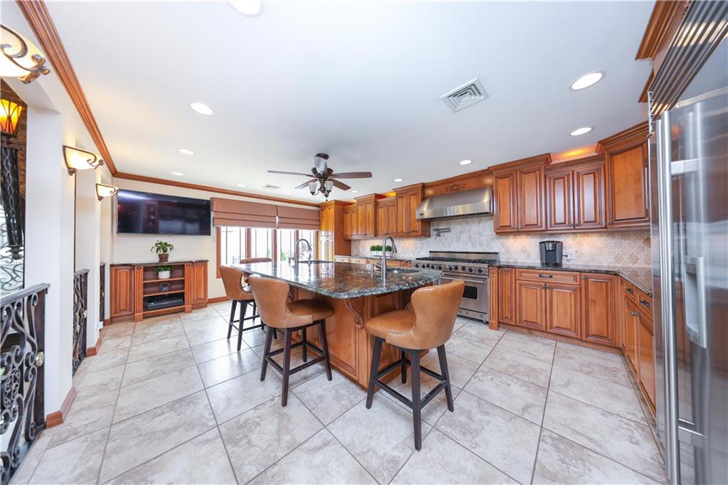 163-15 86th Street Howard Beach Brooklyn NY 11414