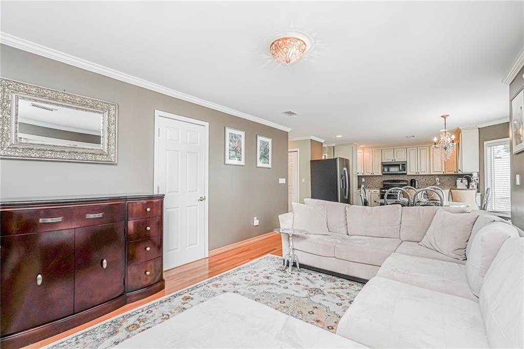 11 Whitaker Place Dongan Hills Staten Island NY 10304
