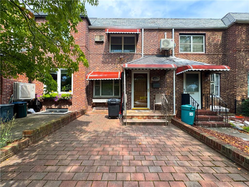 6073 71st Street Maspeth Maspeth NY 11378